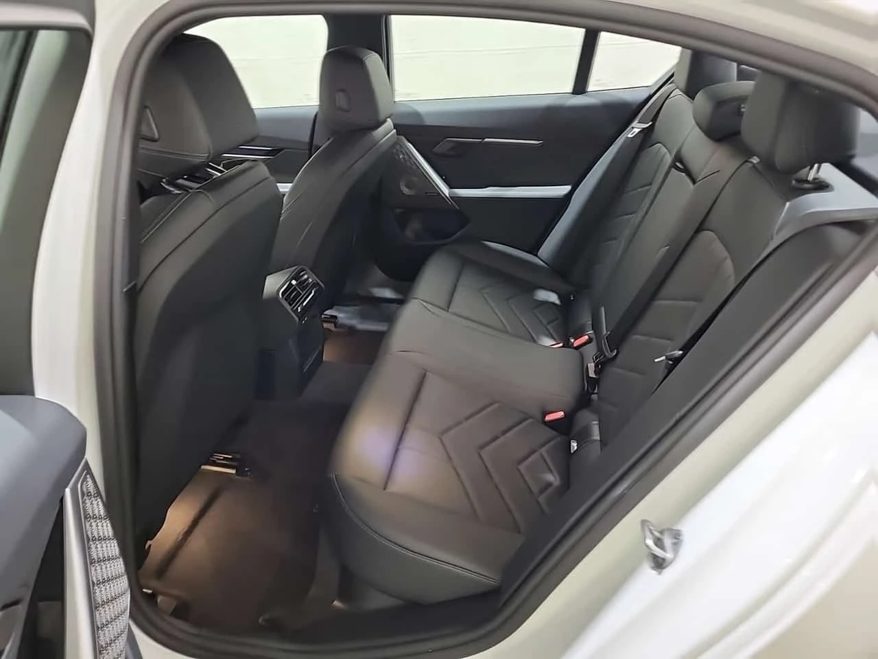 BMW 530 *  xDrive * CARFAX * ����� �� ����������� | Mobile.bg � ����������� 3