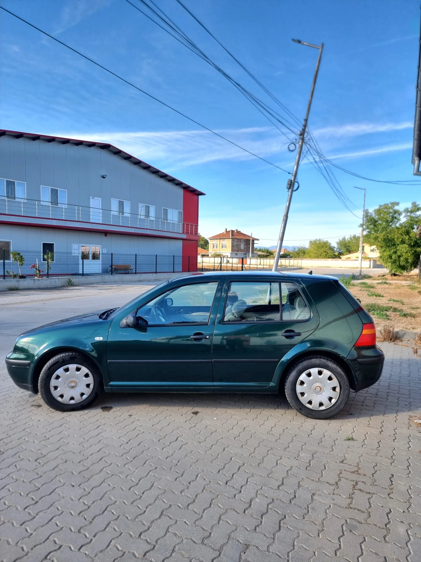 VW Golf 1.6, снимка 5 - Автомобили и джипове - 56336801