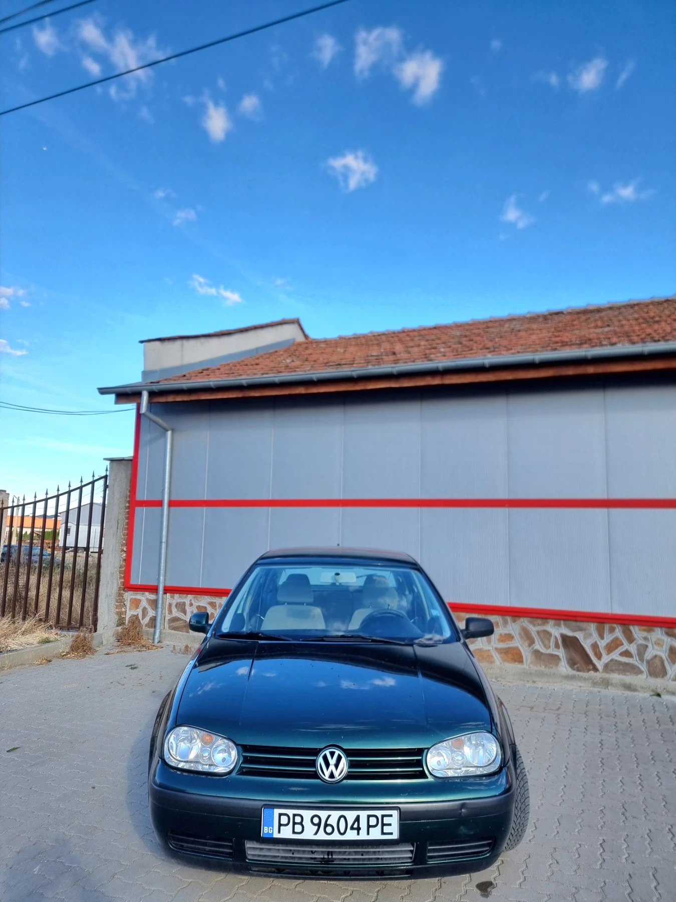 VW Golf 1.6, снимка 4 - Автомобили и джипове - 56336801