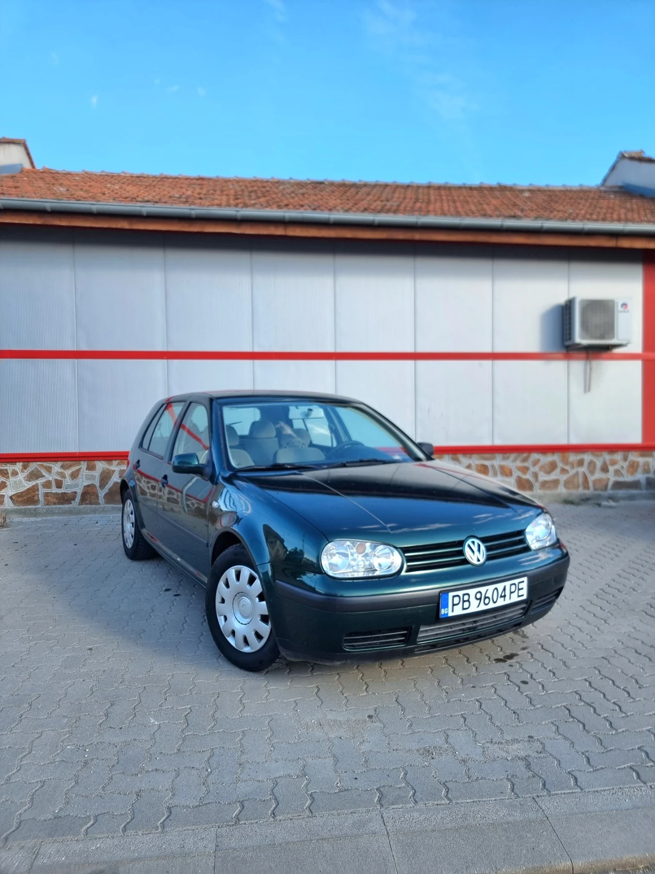 VW Golf 1.6