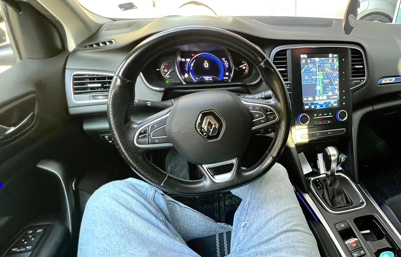 Renault Megane GT LINE, снимка 12 - Автомобили и джипове - 56429688