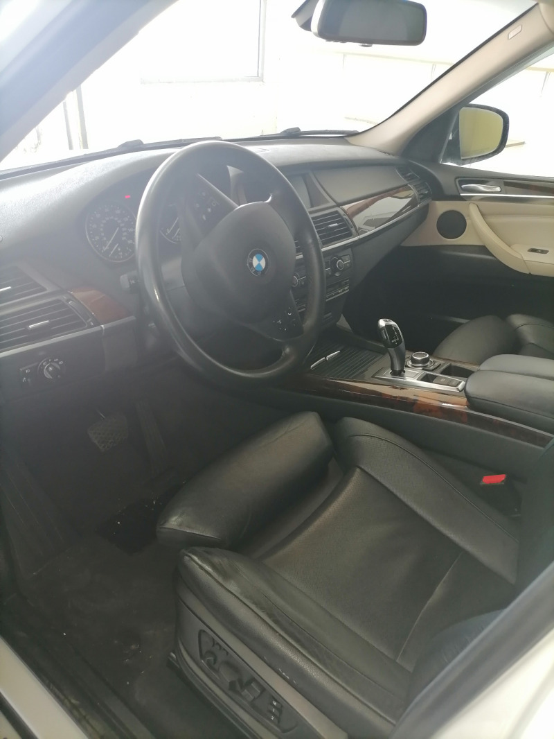 BMW X5 Premium / Xdrive 3, 5 I Sport Activity, снимка 16 - Автомобили и джипове - 45241580