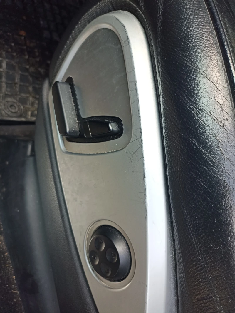 Mercedes-Benz ML 350 4 Matic 7G-TR, снимка 15 - Автомобили и джипове - 52473096