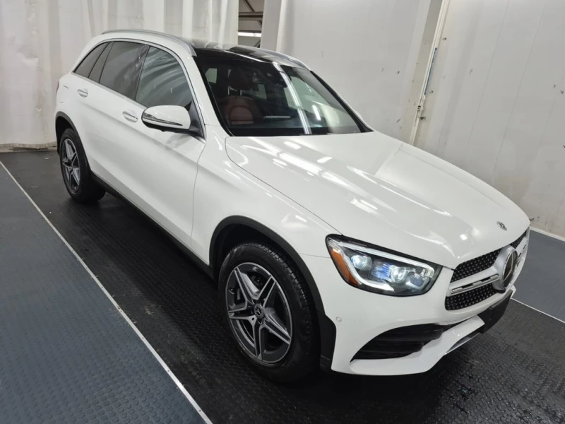 Mercedes-Benz GLC 300 2022 * CARFAX * БЕЗ ПЪРВОНАЧАЛНА ВНОСКА, снимка 3 - Автомобили и джипове - 52940732