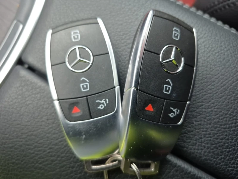 Mercedes-Benz GLC 300 2022 * CARFAX * БЕЗ ПЪРВОНАЧАЛНА ВНОСКА, снимка 9 - Автомобили и джипове - 52940732