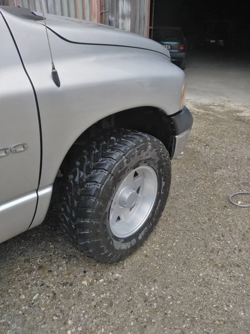 Dodge RAM 1500, снимка 9 - Автомобили и джипове - 53205329