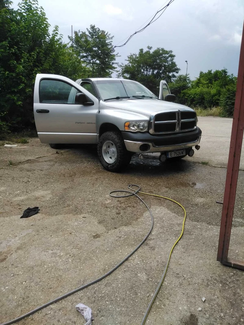 Dodge RAM 1500, снимка 4 - Автомобили и джипове - 53205329