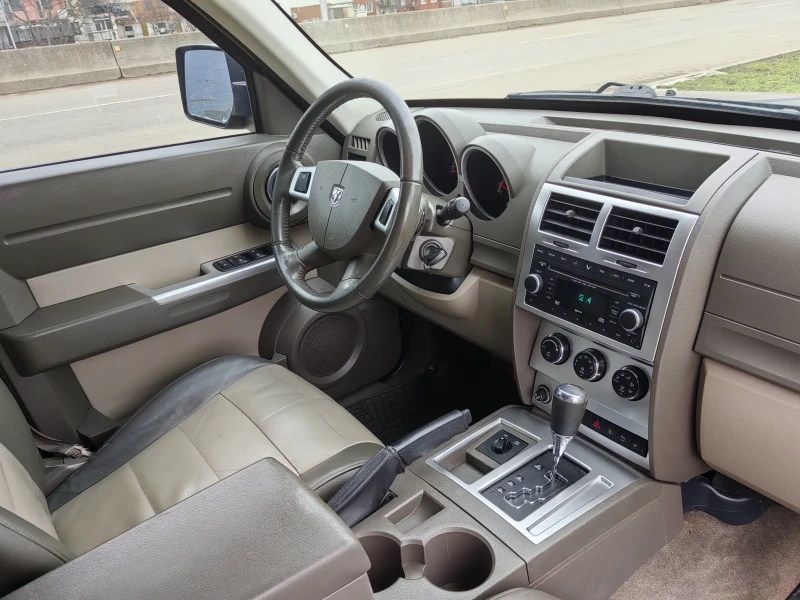 Dodge Nitro 2.8crd 4x4 177ps, снимка 11 - Автомобили и джипове - 53496917