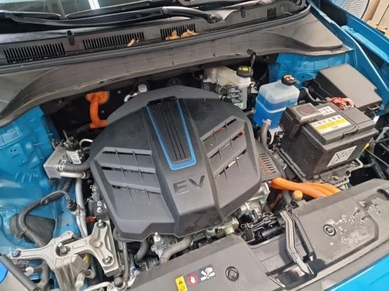 Hyundai Kona 100 kW Select 2WD, снимка 10 - Автомобили и джипове - 56358458