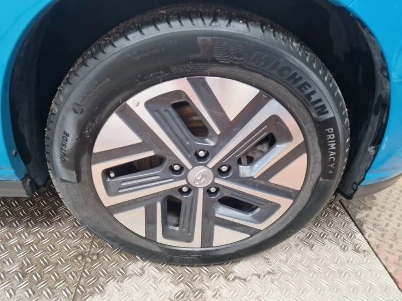 Hyundai Kona 100 kW Select 2WD, снимка 9 - Автомобили и джипове - 56358458