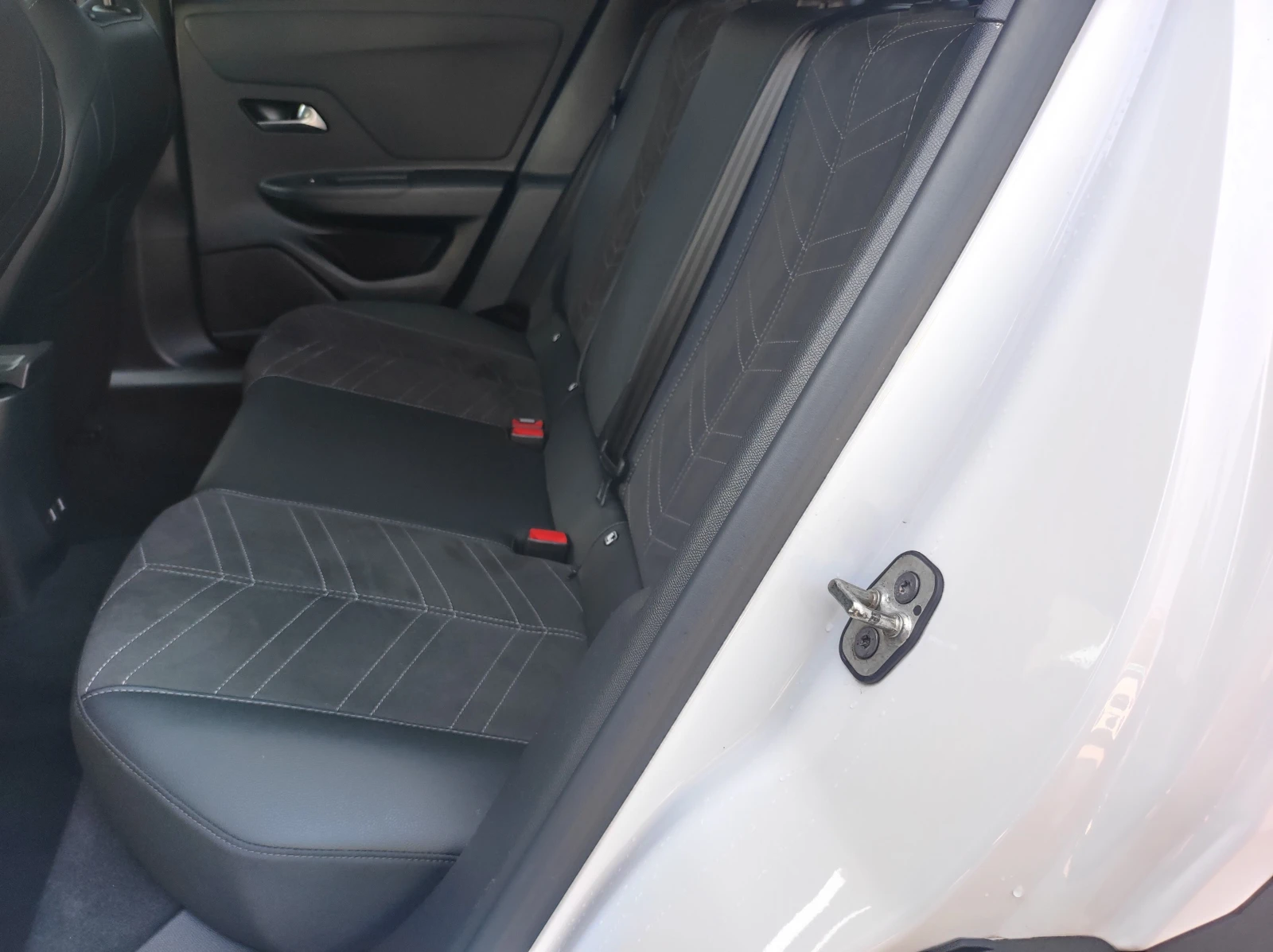 Opel Mokka -e Ultimate (136hp)  | Mobile.bg   12