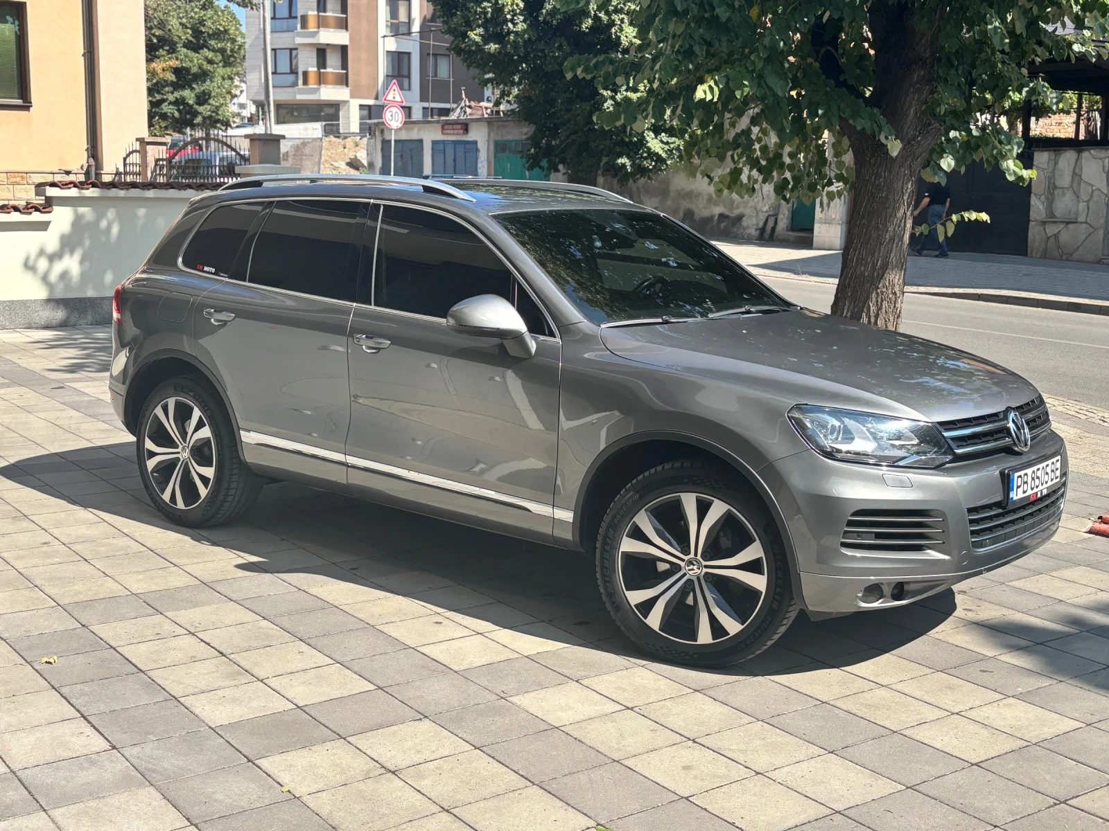 VW Touareg EXCLUSIVE FULL - изображение 3