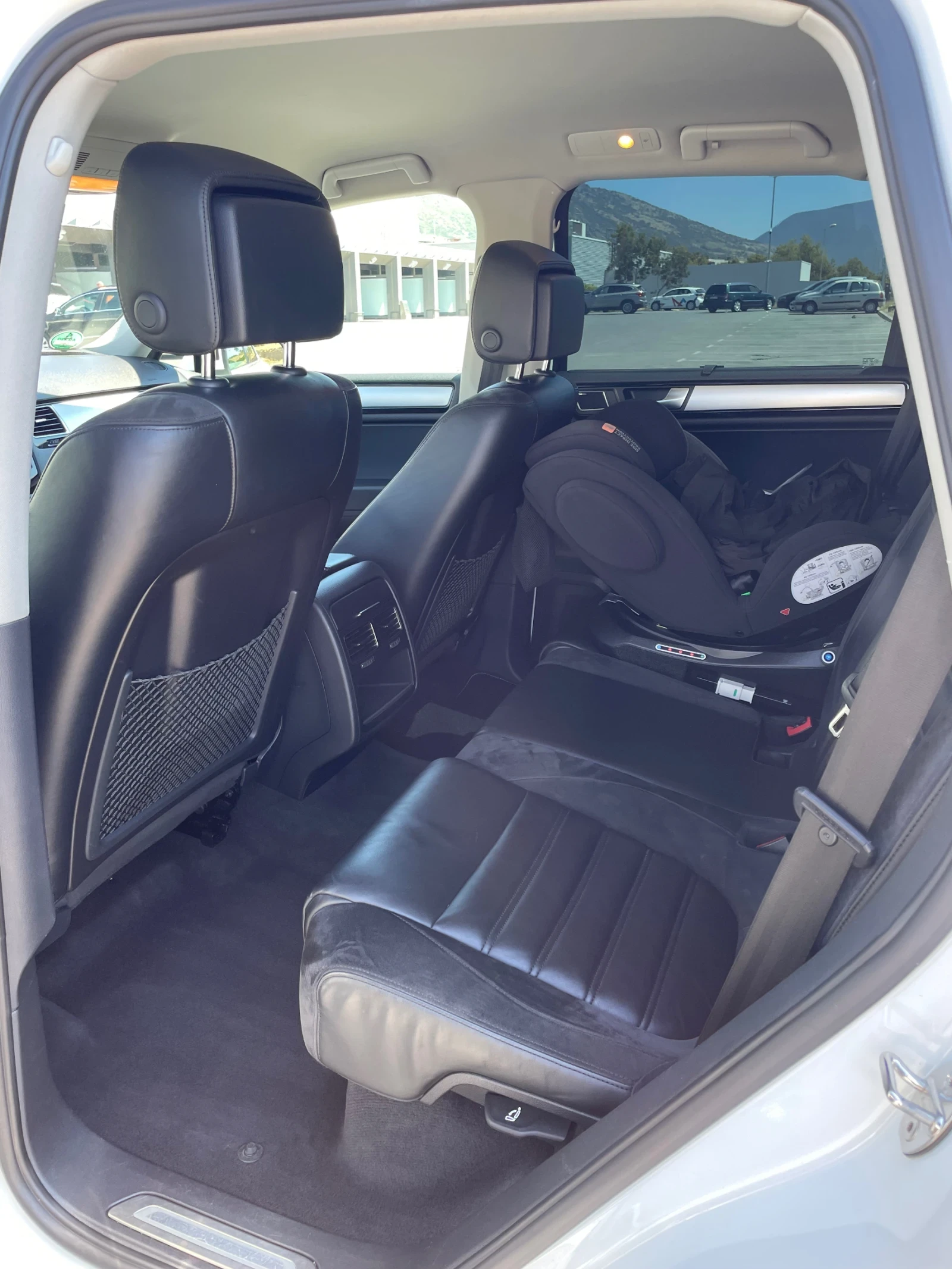 VW Touareg R-Line - изображение 8
