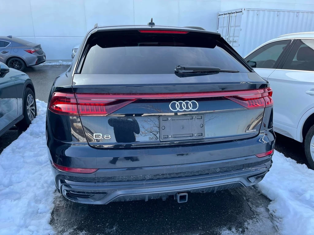 Audi Q8 2019 QUATTRO * ДИСТРОНИК * ОБДУХВАНЕ * 360 *  - изображение 5