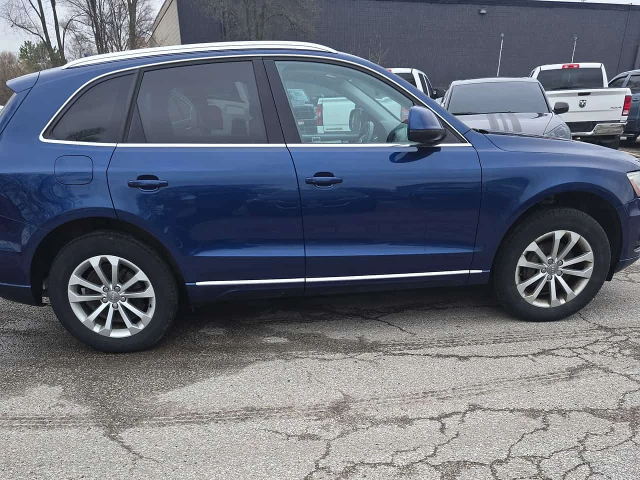 Audi Q5 * 2.0L Technik * CARFAX * ЦЕНА ДО БГ, снимка 3 - Автомобили и джипове - 54247741