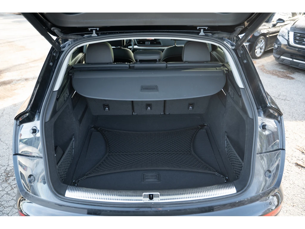 Audi Q5 Progressiv 45 TFSI S-Line| Panorama| Ambient, снимка 7 - Автомобили и джипове - 54256384