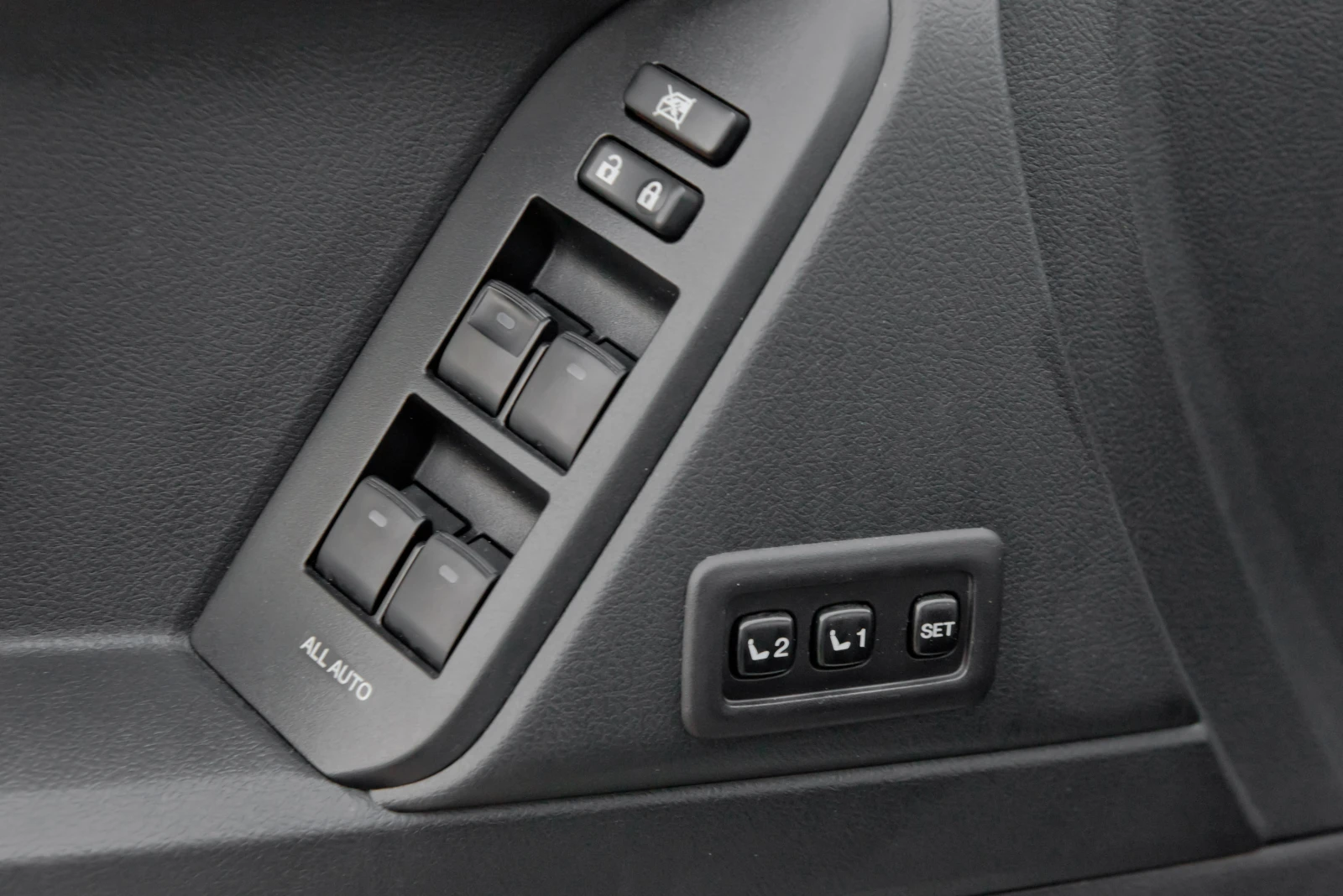 Toyota Land cruiser 2021, снимка 9 - Автомобили и джипове - 54295010