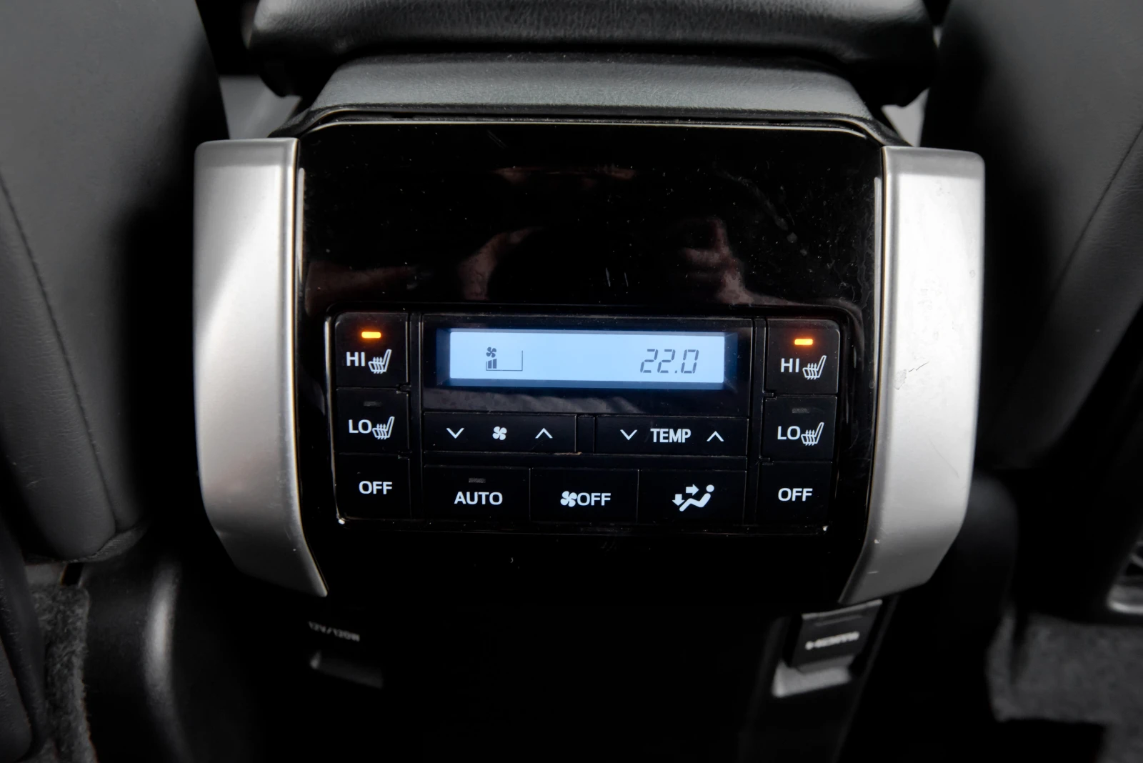 Toyota Land cruiser 2021, снимка 10 - Автомобили и джипове - 54295010