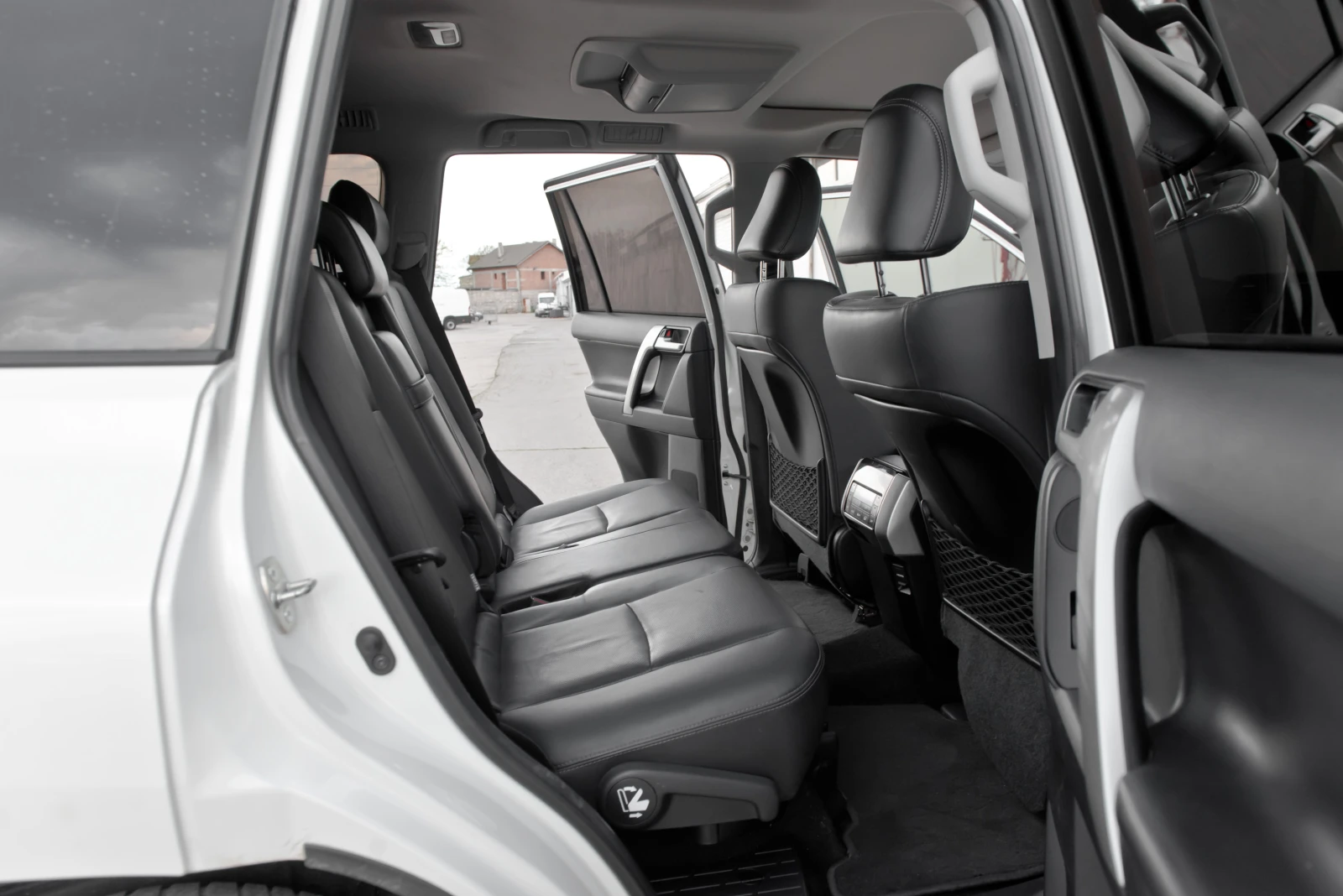 Toyota Land cruiser 2021, снимка 7 - Автомобили и джипове - 54295010