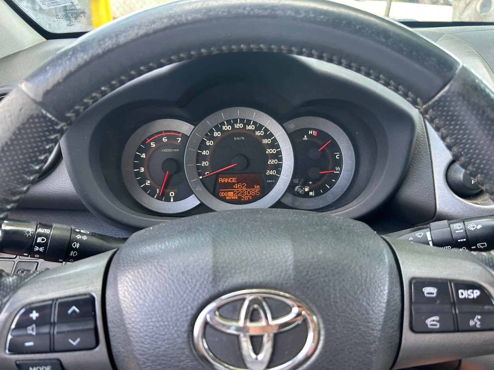 Toyota Rav4 2.2 D4D 4x4, снимка 8 - Автомобили и джипове - 55192450