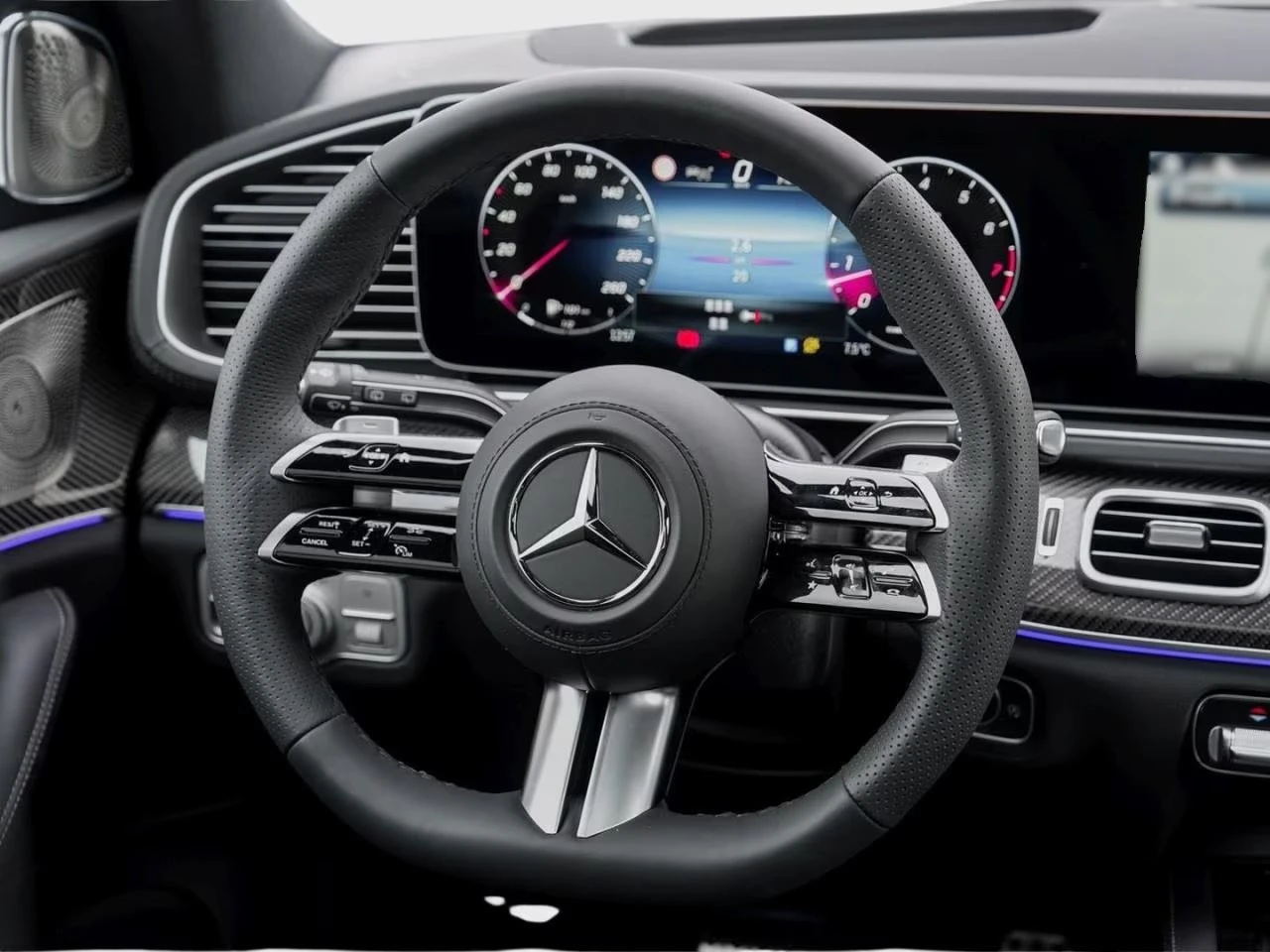 Mercedes-Benz GLS580 AMG / FACELIFT / BURM / MULTIBEAM / PANO / 360 /, снимка 8 - Автомобили и джипове - 55767055