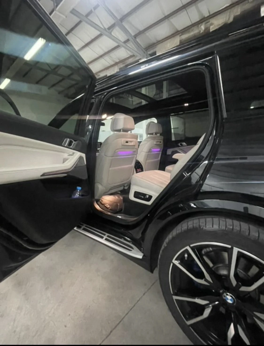 BMW X7 4.0i/Mпак/harman/kardon/360/individual/FULL!!!, снимка 16 - Автомобили и джипове - 55795641