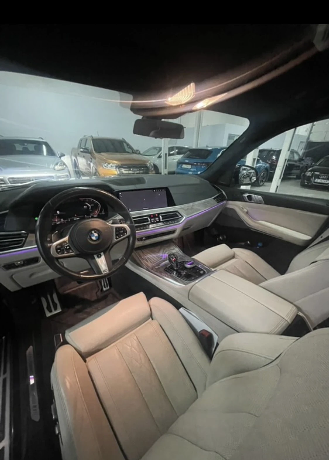 BMW X7 4.0i/Mпак/harman/kardon/360/individual/FULL!!!, снимка 10 - Автомобили и джипове - 55795641