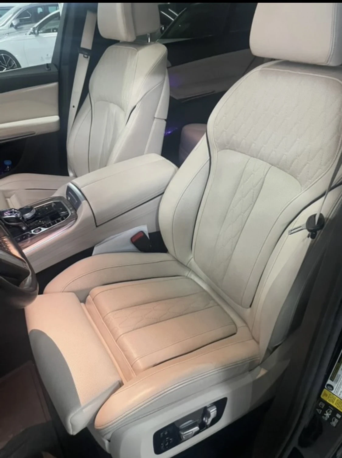 BMW X7 4.0i/Mпак/harman/kardon/360/individual/FULL!!!, снимка 11 - Автомобили и джипове - 55795641