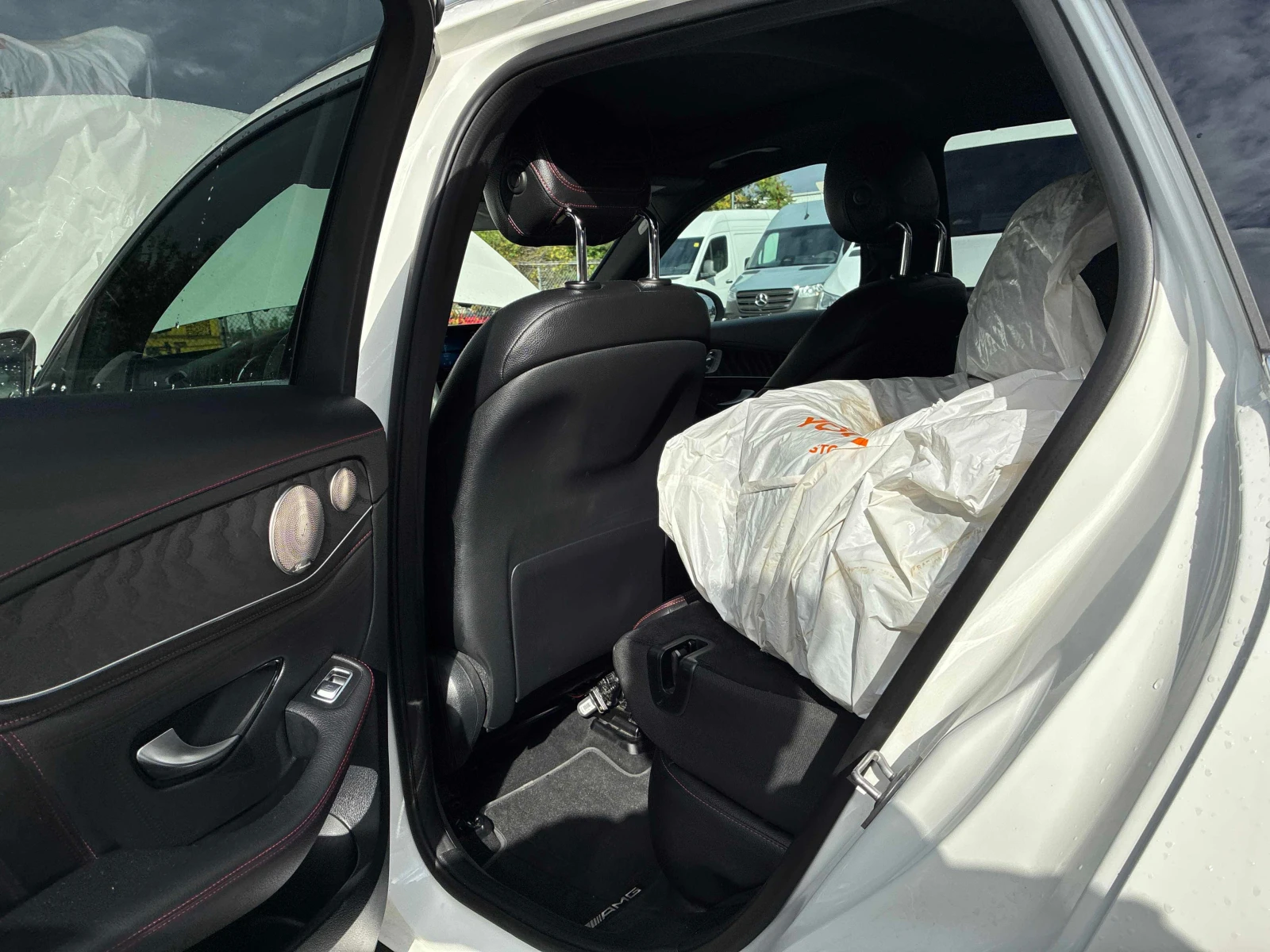 Mercedes-Benz GLC 43 AMG * CARFAX *  АВТОКРЕДИТ БЕЗ ПЪРВОНАЧАЛНА ВНОСКА, снимка 13 - Автомобили и джипове - 55903147