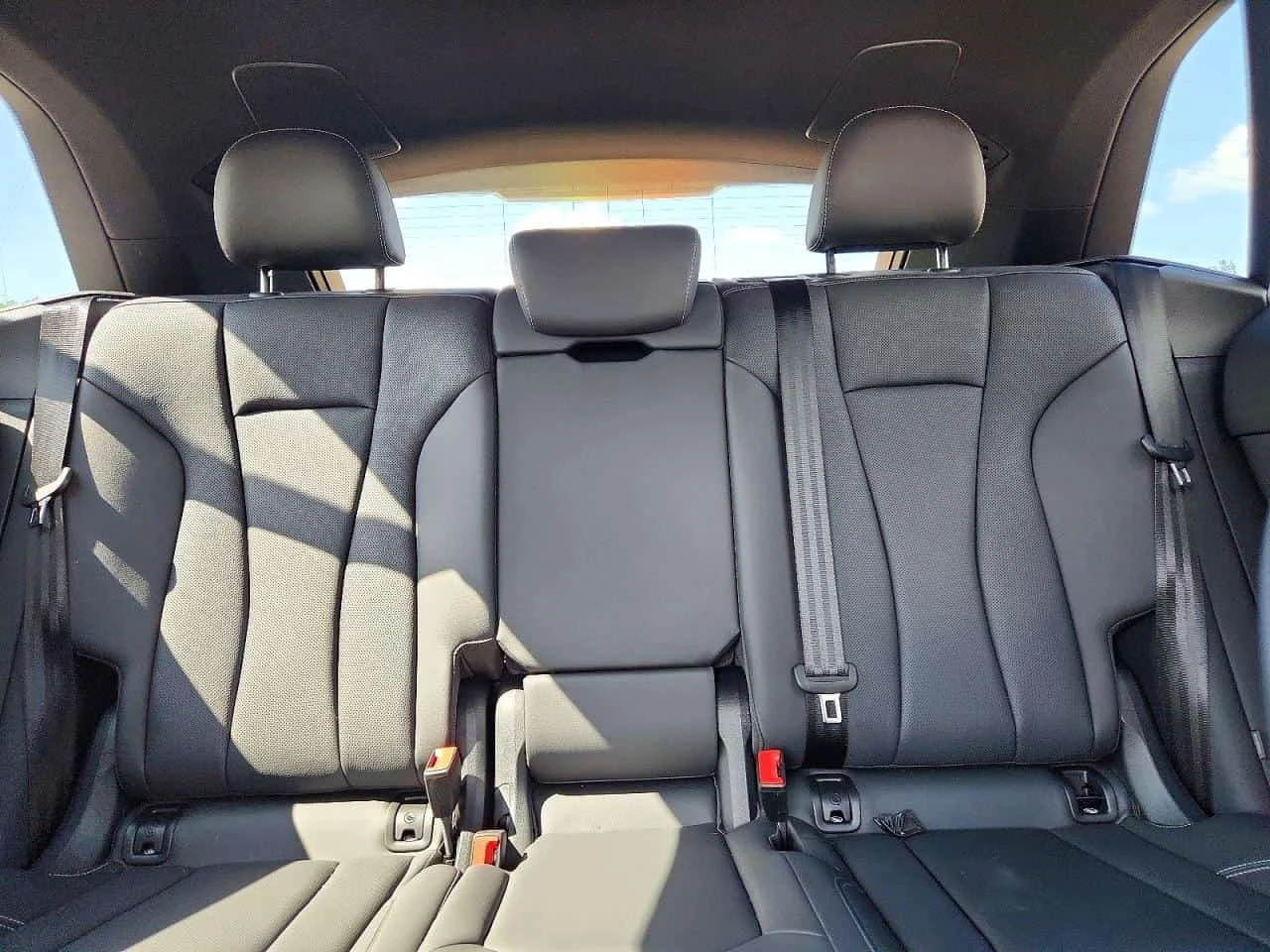 Audi Q8 S-Line Premium Plus * CARFAX * АВТОКРЕДИТ, снимка 10 - Автомобили и джипове - 56310017