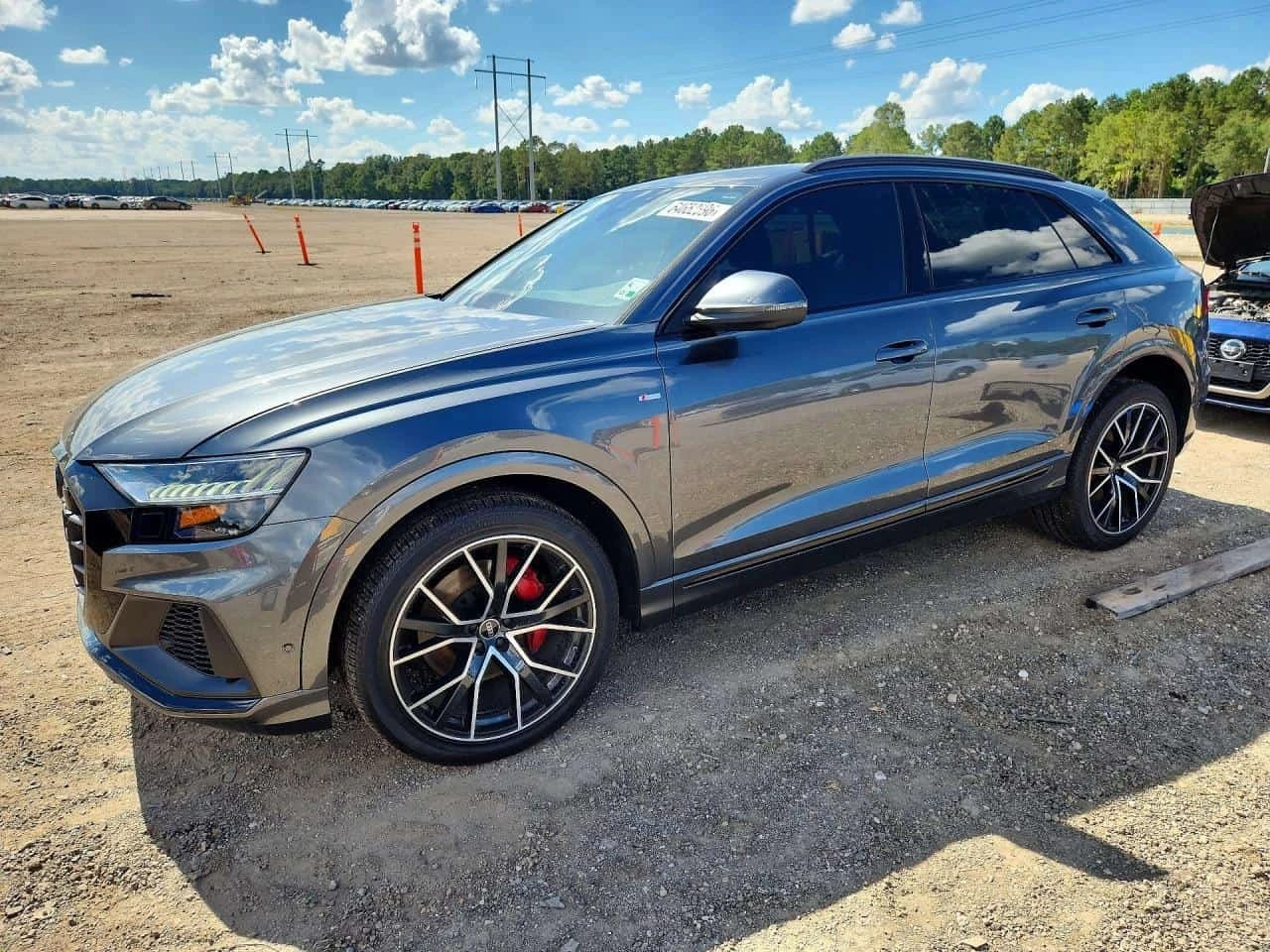 Audi Q8 S-Line Premium Plus * CARFAX * АВТОКРЕДИТ