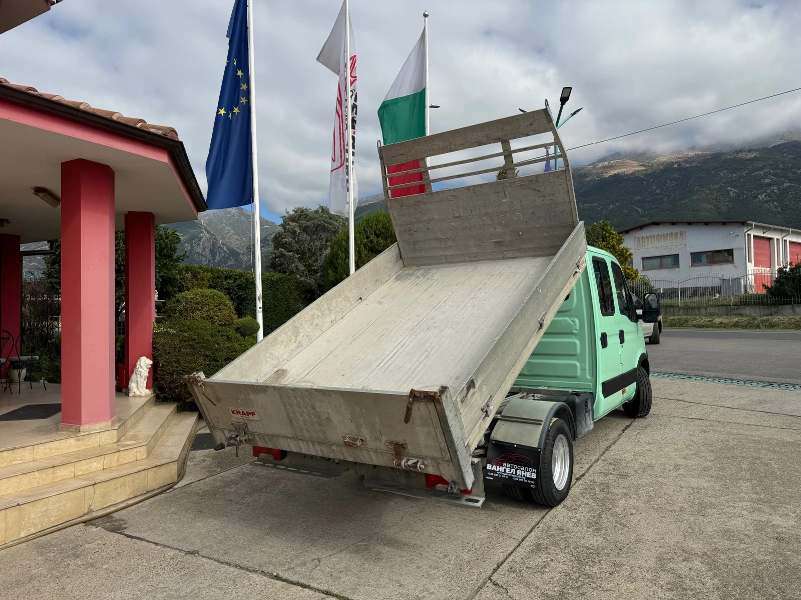 Iveco Daily 3.0HPI* 35C18* NAVI* 7 места* Тристранен самосвал - изображение 10