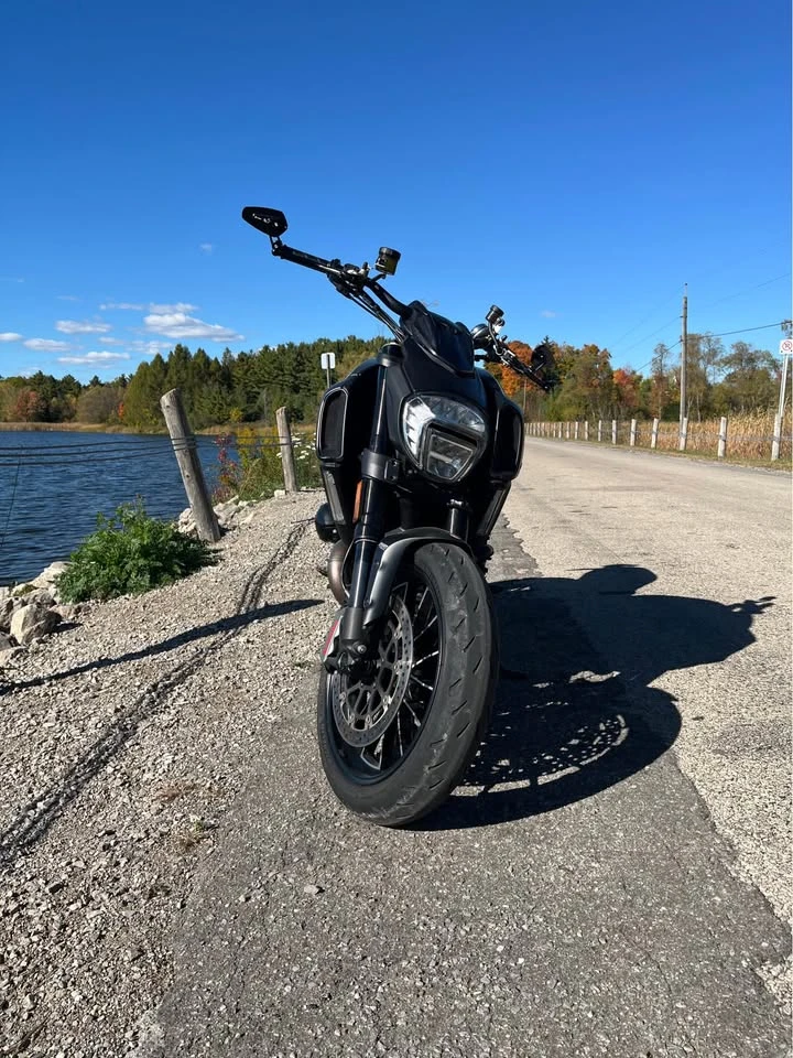 Ducati Diavel CARFAX* АВТОФИНАНСИРАНЕ* БЕЗ ПЪРВОНАЧАЛНА ВНОСКА* , снимка 3 - Мотоциклети и мототехника - 52952167