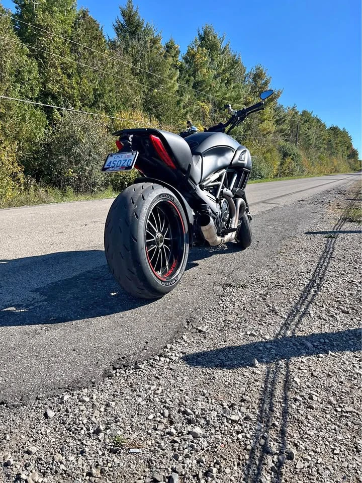 Ducati Diavel CARFAX* АВТОФИНАНСИРАНЕ* БЕЗ ПЪРВОНАЧАЛНА ВНОСКА* 