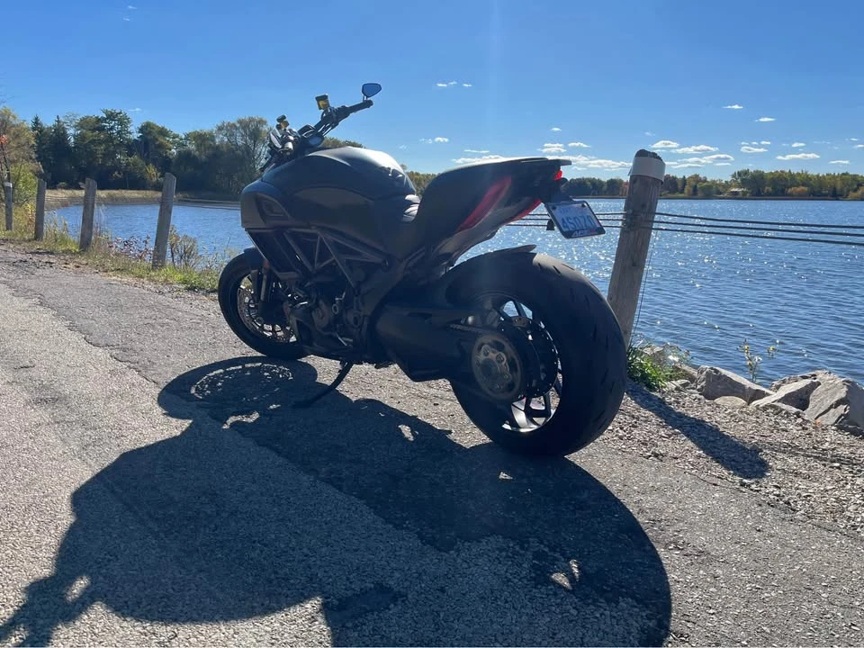 Ducati Diavel CARFAX* АВТОФИНАНСИРАНЕ* БЕЗ ПЪРВОНАЧАЛНА ВНОСКА*  - изображение 5