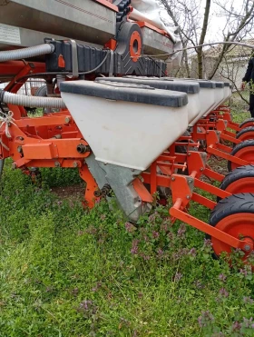  KUHN Planter 2 | Mobile.bg    5