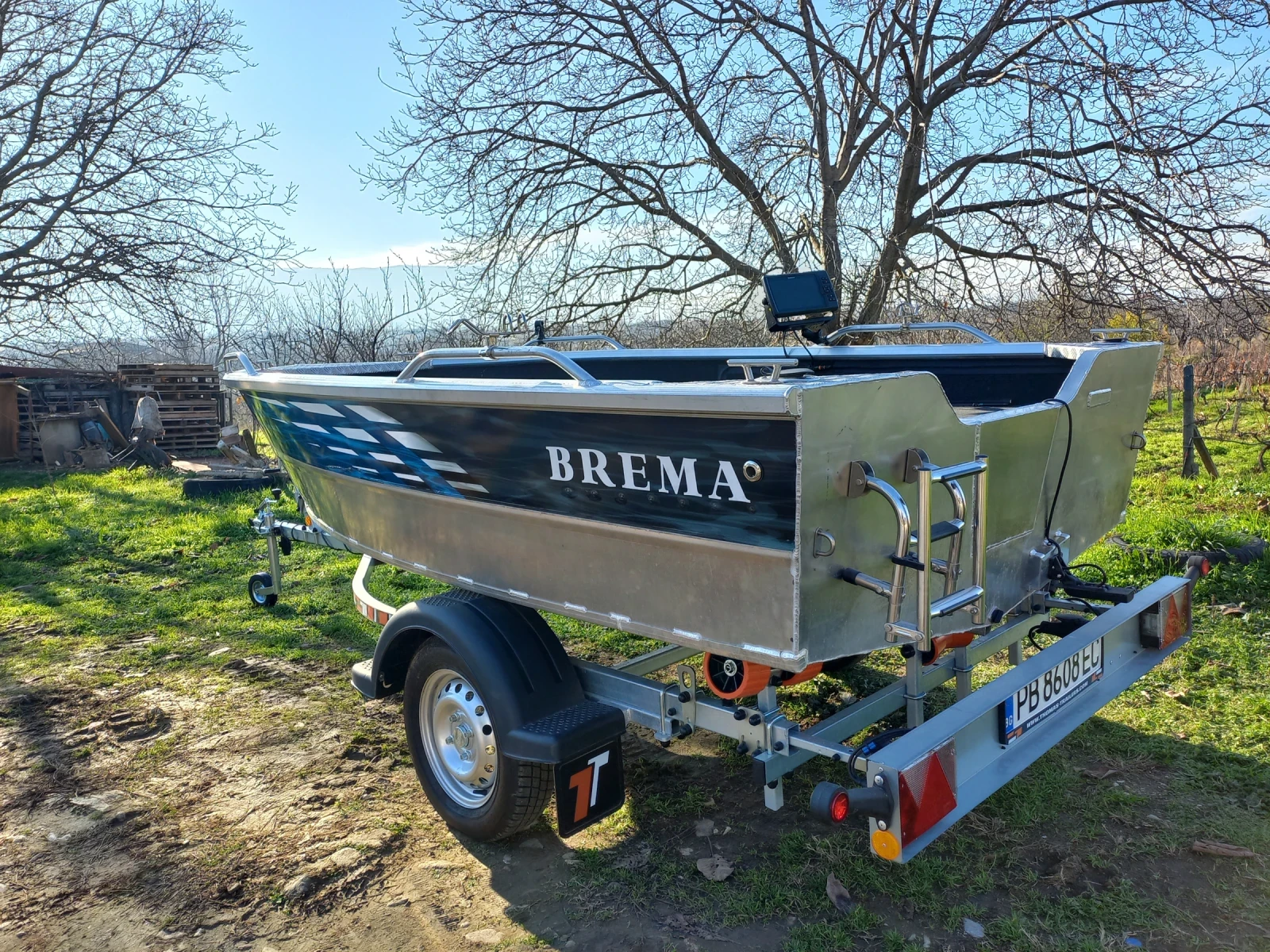 Моторна яхта Bavaria Brema aluminum boat 370V  - изображение 5