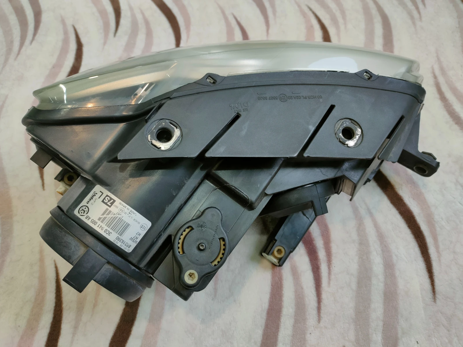     6 2009  | Mobile.bg   3