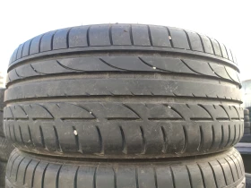 Гуми Летни 225/40R19, снимка 1 - Гуми и джанти - 48993510