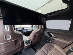 BMW 750 xDrive, снимка 11