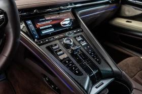 Aston Martin Други DB12 Coupe, снимка 10