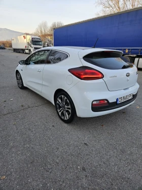 Kia Ceed 1.6 CRDI GT Line 6ck., снимка 2