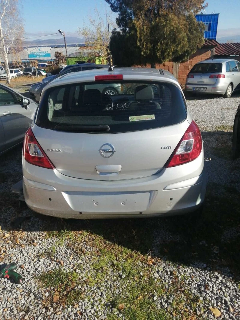 Opel Corsa, снимка 2 - Автомобили и джипове - 47077695