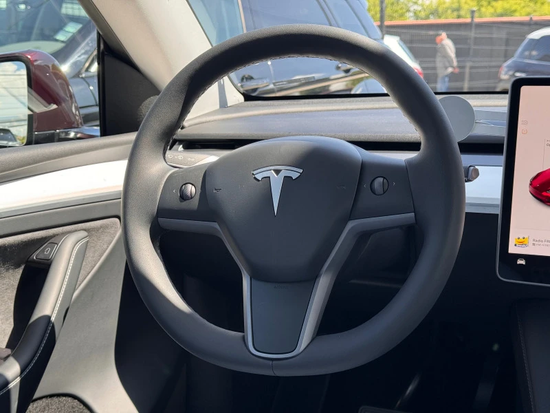 Tesla Model Y Long RANGE* DUAL MOTOR* Удължена Гаранция* , снимка 7 - Автомобили и джипове - 45465402