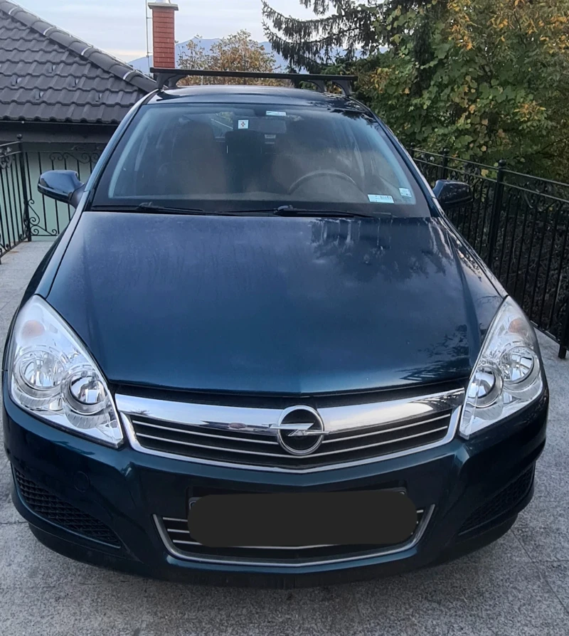 Opel Astra, снимка 1 - Автомобили и джипове - 47654637