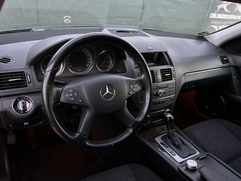 Mercedes-Benz C 220, снимка 10 - Автомобили и джипове - 48128146