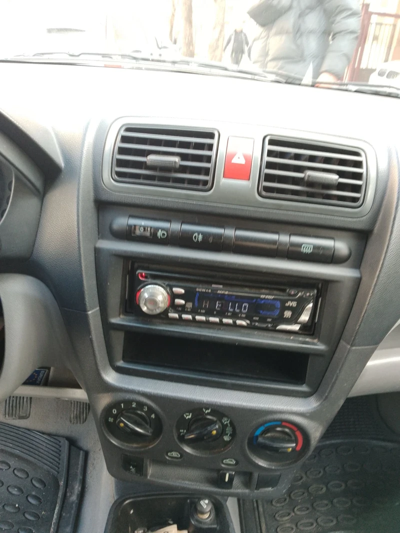 Kia Picanto 1.0, снимка 5 - Автомобили и джипове - 47931825