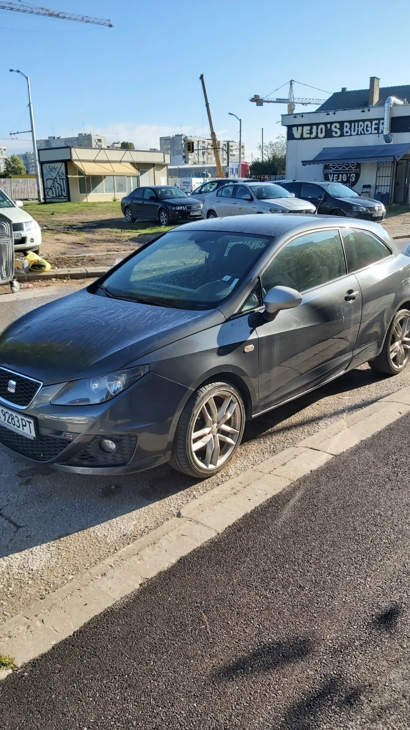 Seat Ibiza спорт, снимка 1 - Автомобили и джипове - 48627812