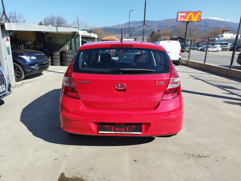 Hyundai I30 1.4i 16v, снимка 5 - Автомобили и джипове - 49362717