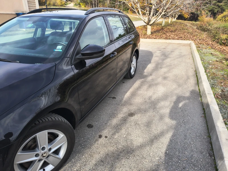 Skoda Octavia, снимка 8 - Автомобили и джипове - 52445905